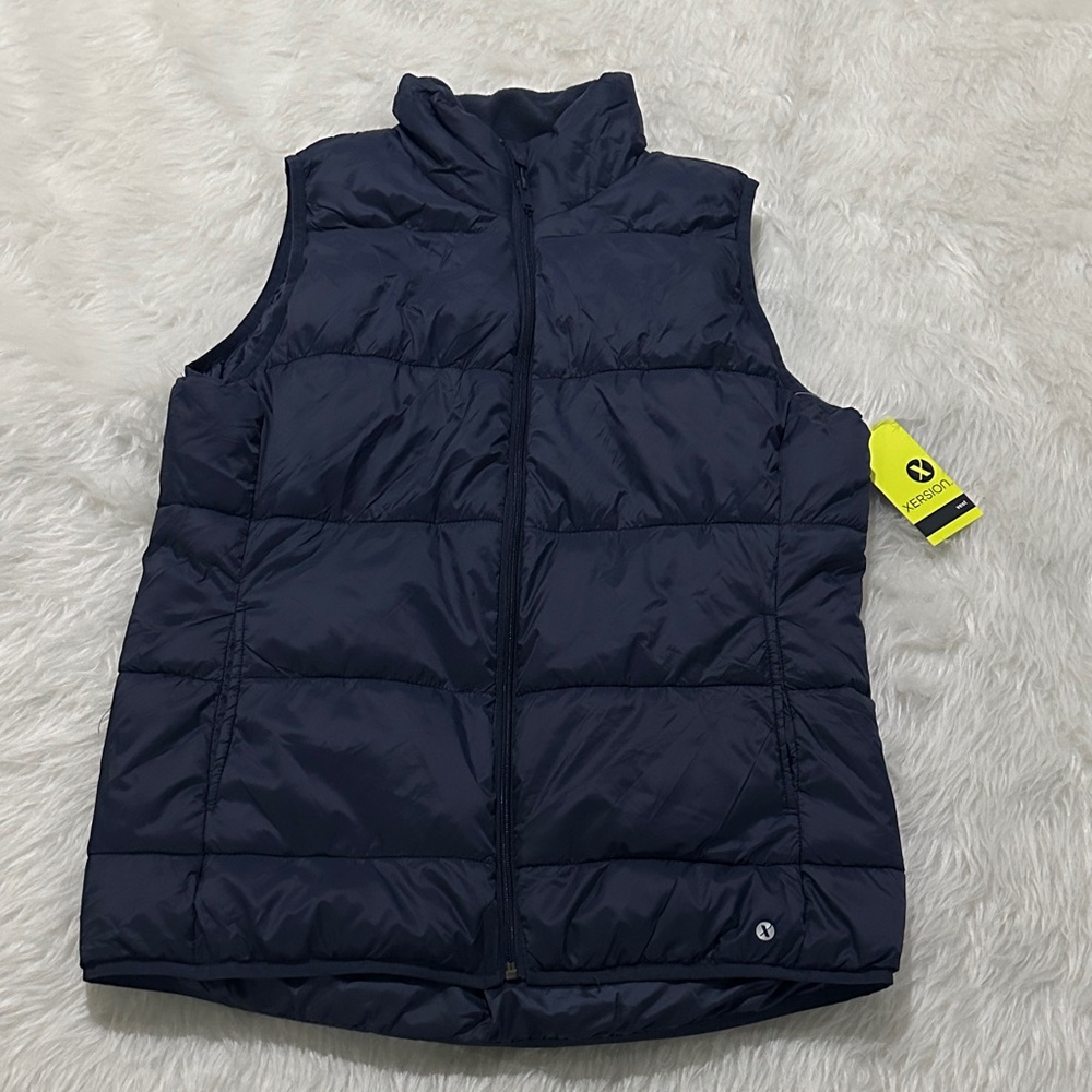 Xersion Navy Puffer Vest